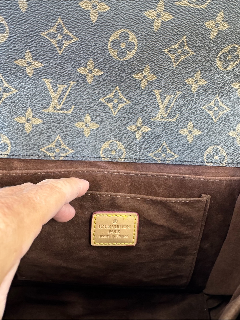 Purse - Picture 4 of 11